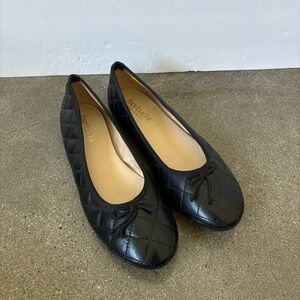 Elegant Black Quilted Loafers